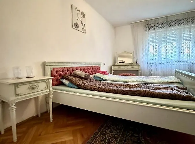 Mosaico Alfetta بيت شباب *